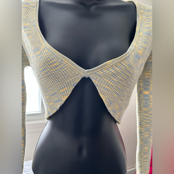 Forever 21 Top - Picture 2 of 6